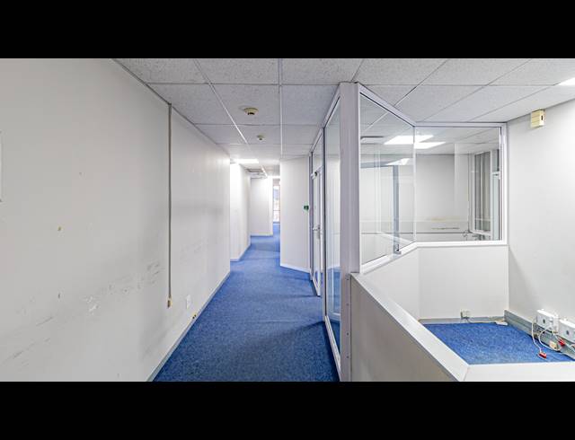 617M² OFFICE TO LET IN FERNDALE